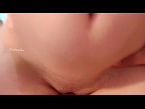 ❤️ E moe ana i loko o ka lumi o koʻu kaikuahine a pēlā wau i ala ai ❤️❌ Porn video ia makou