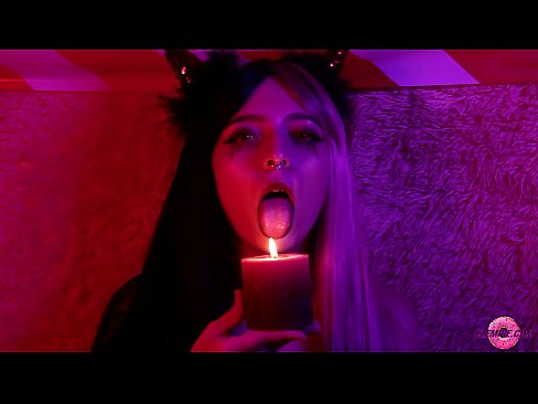 ❤️ ʻO ka Blowjob aloha mai Sexy Succubus me ka hoʻokō waha ❤️❌ Porn video ia makou